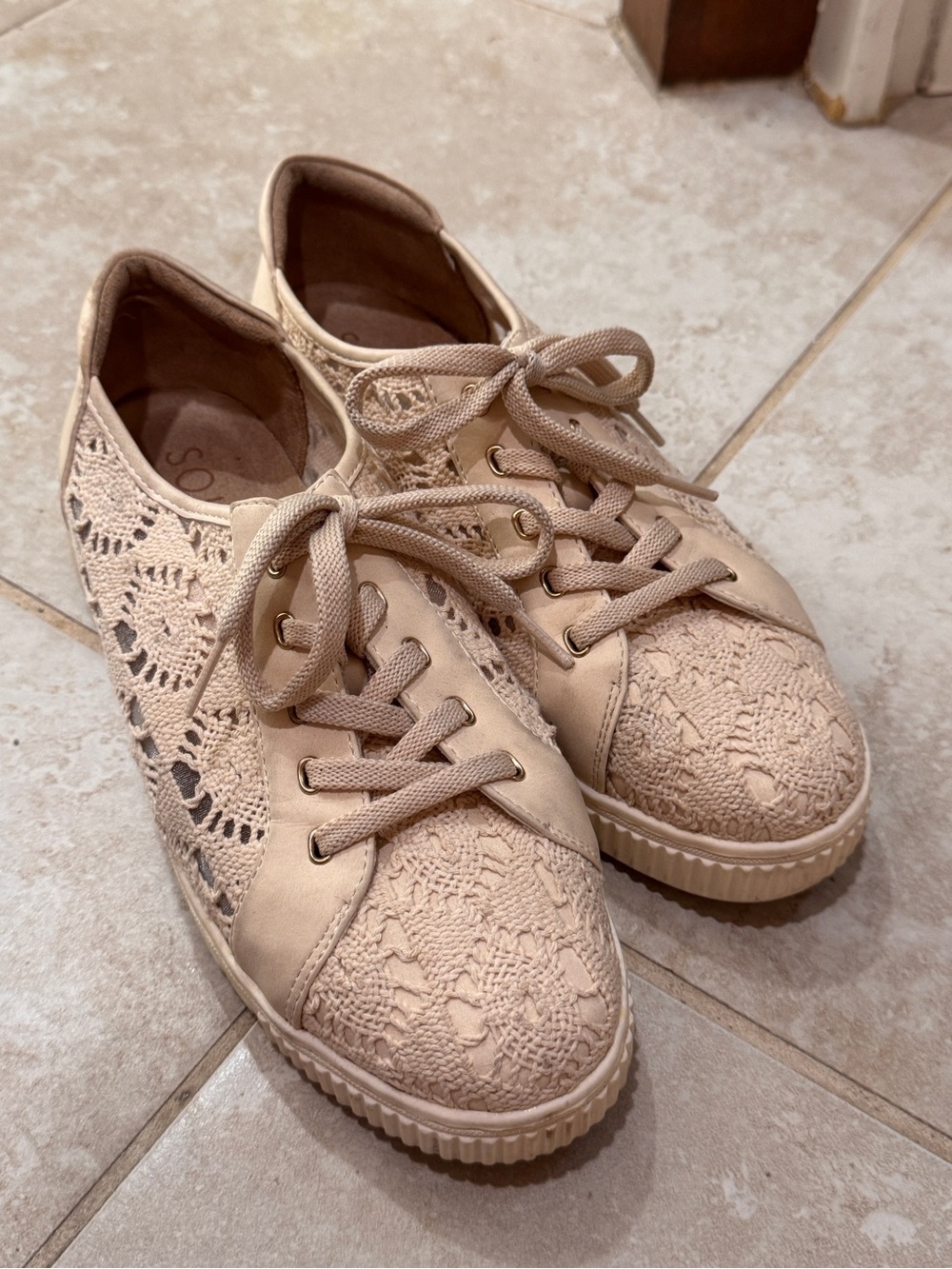 Naturalizer Crochet Lace Lace-Up Sneakers in Beige